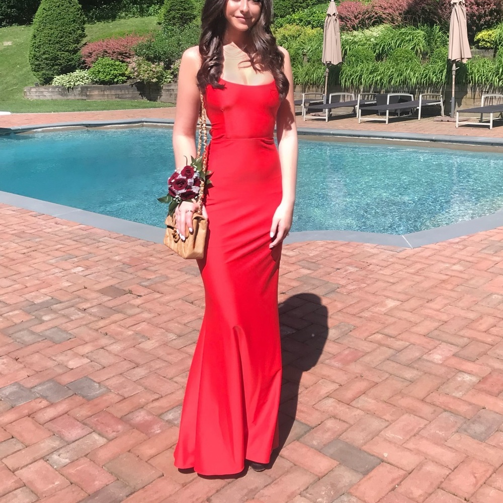 Basic Red Prom Dress